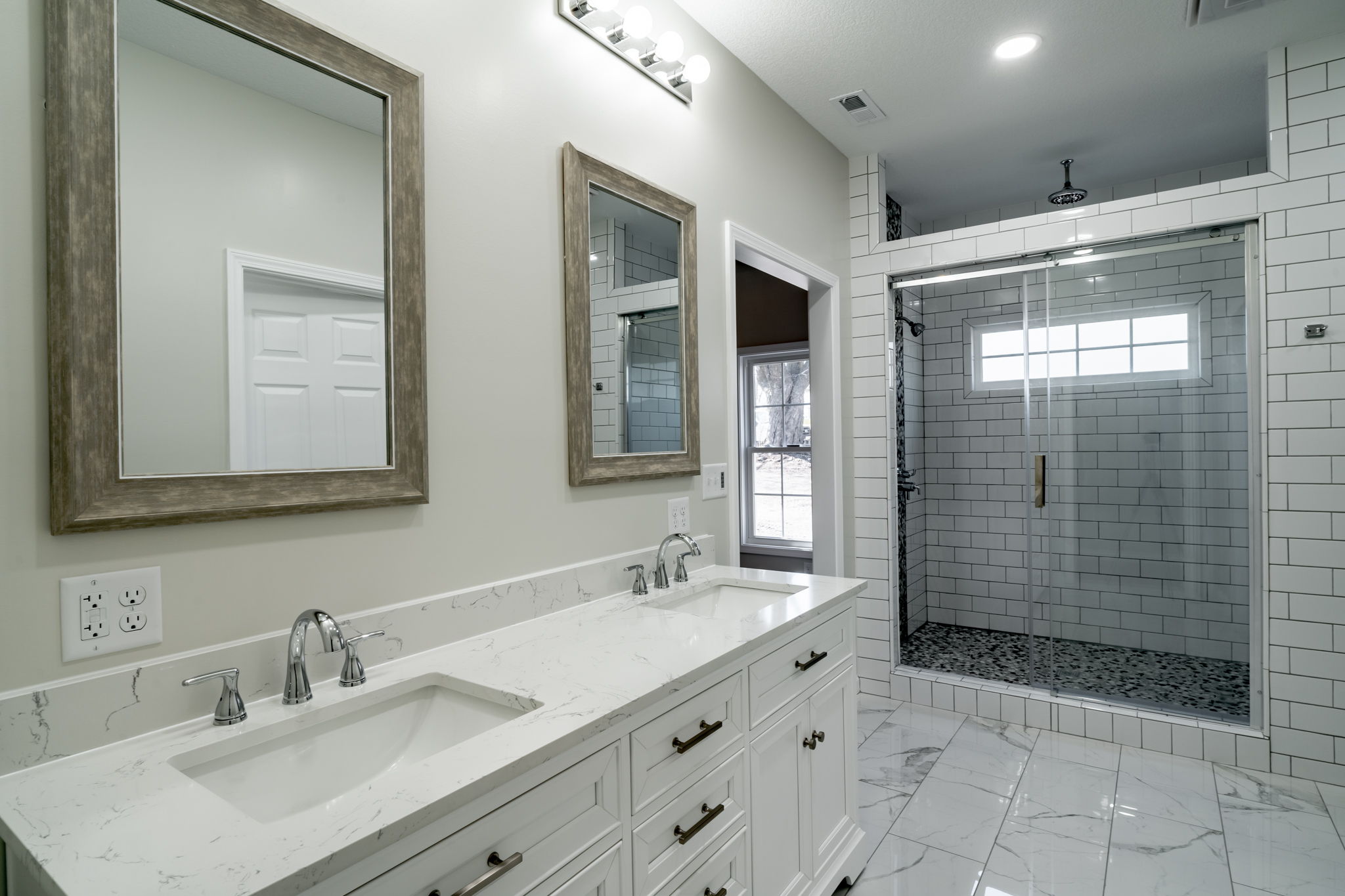 Bathroom vanity with double sinks